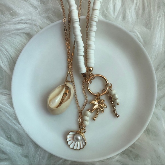 THREE white/gold beach theme fabulous layered necklaces - Picture 7 of 9